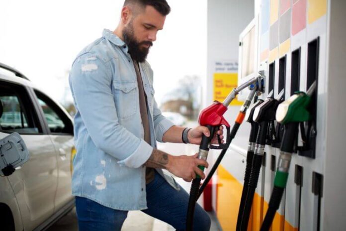 How to Navigate Rising Fuel Prices as a Fleet Business